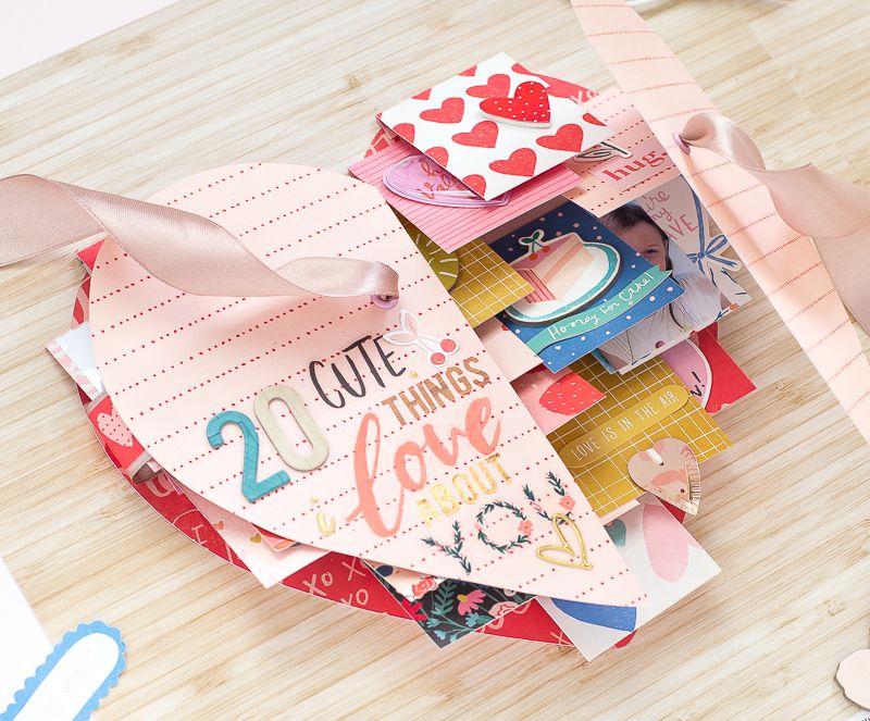 Cute and Easy DIY mini scrapbook albums to make for Valentine's